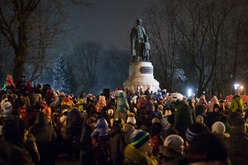 ����